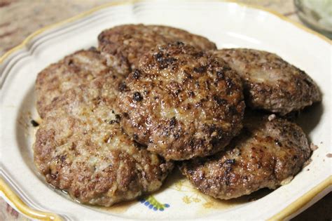 ハンバーグ卵なし：食文化の進化と個性化の象徴